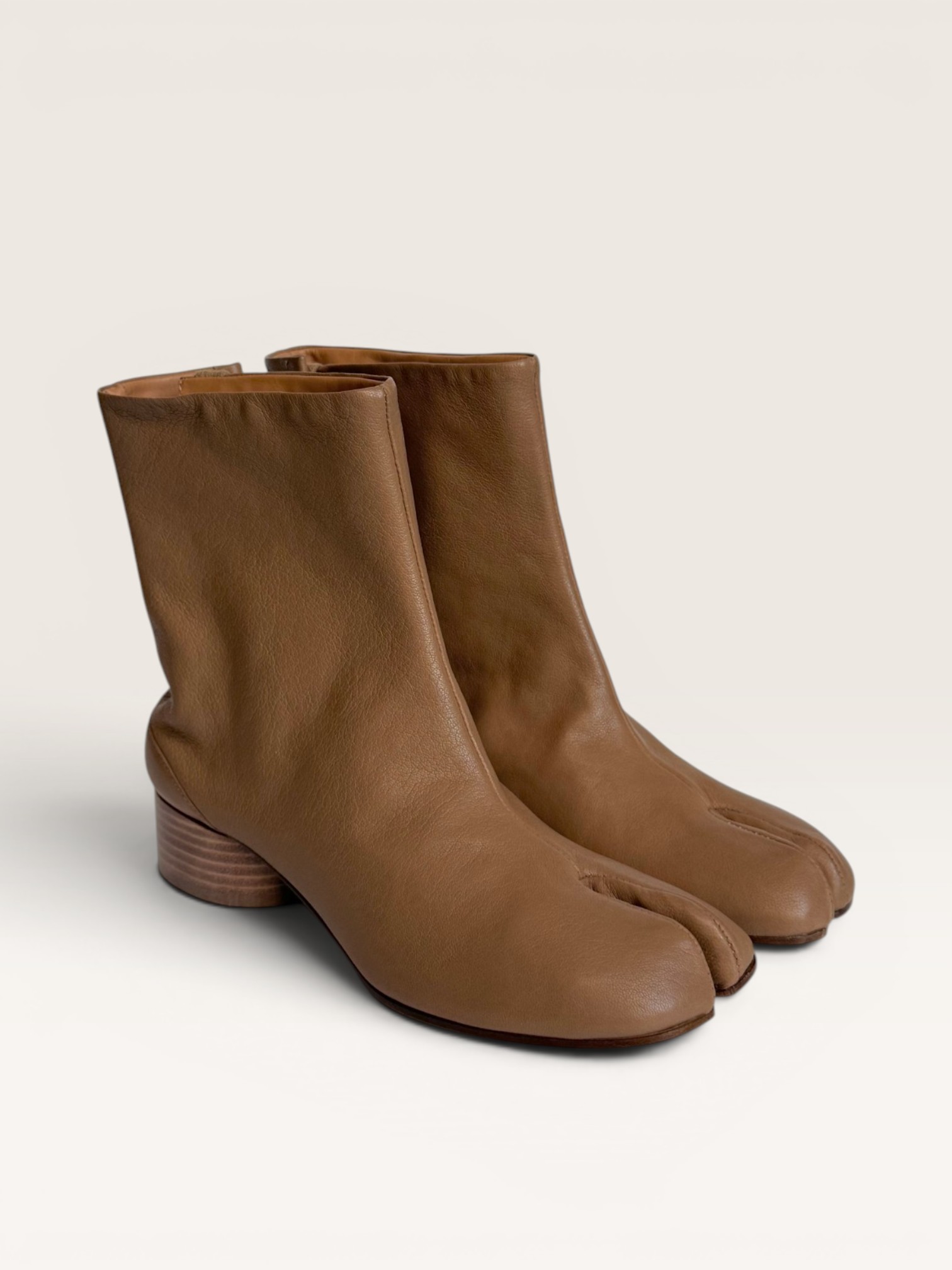Maison Margiela Tabi 37