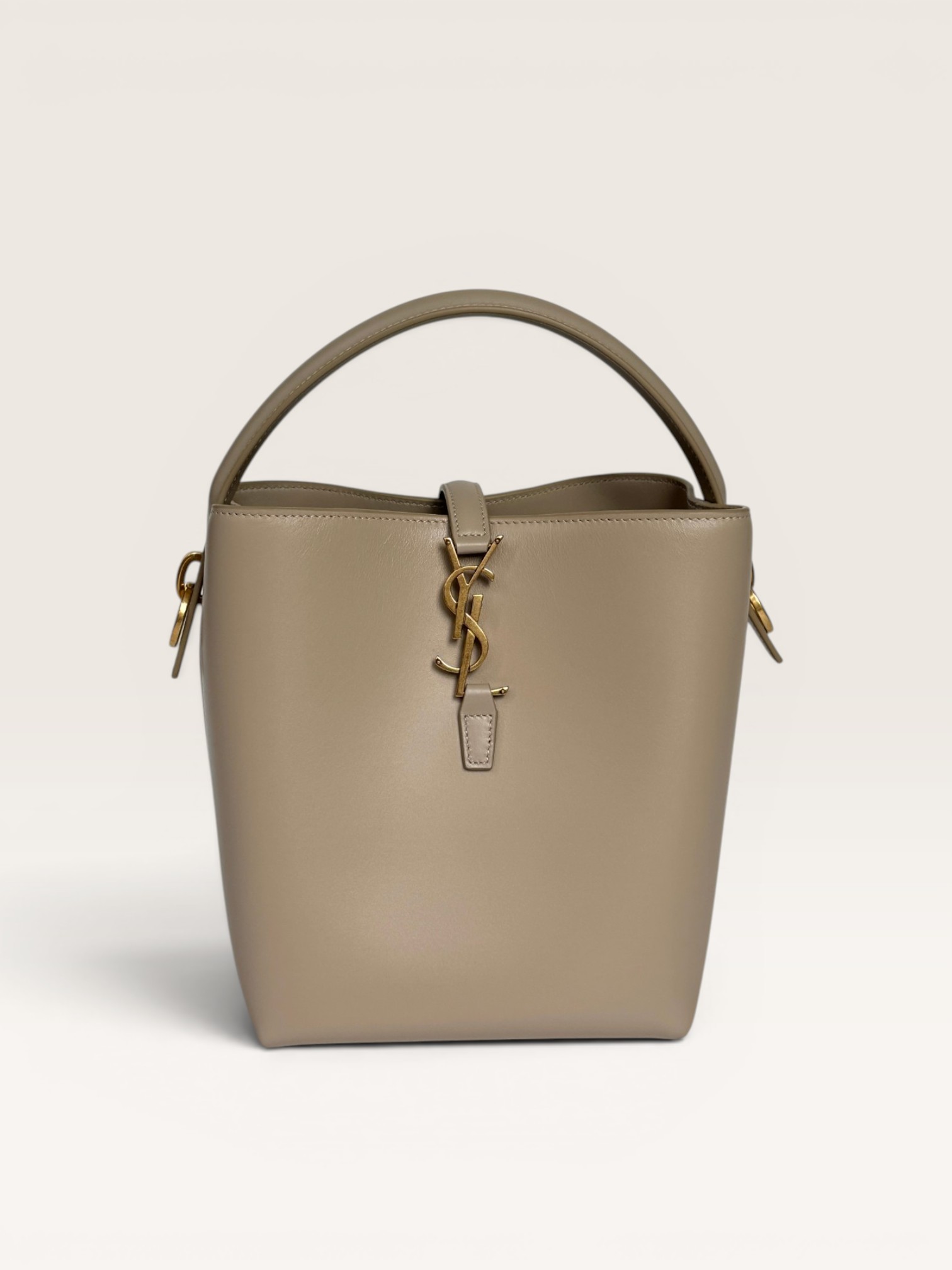 Saint Laurent Le 37